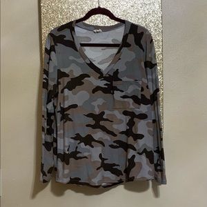 Lovely Melody camo long sleeve tee